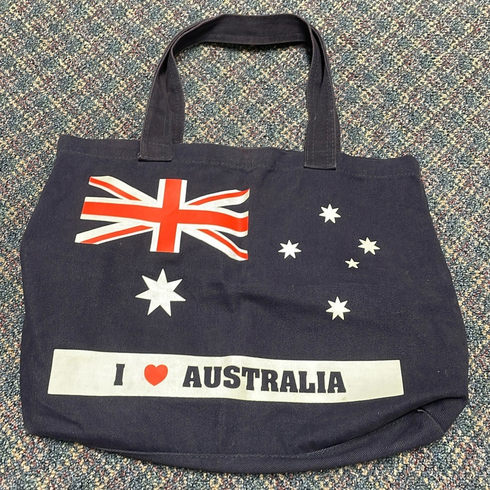 Preloved unbranded cotton I love Australia tote bag very soft w/ Velcro closure